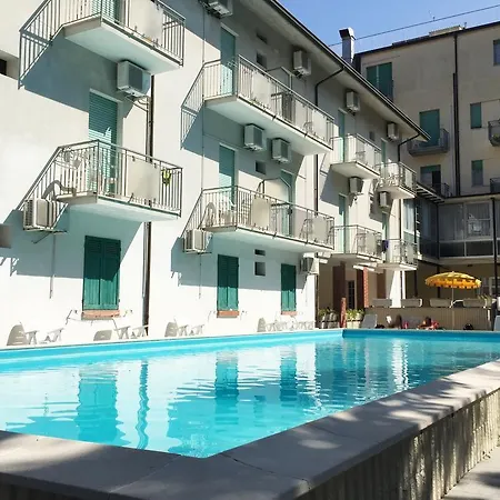 Promenade Simple 3* Milano Marittima
