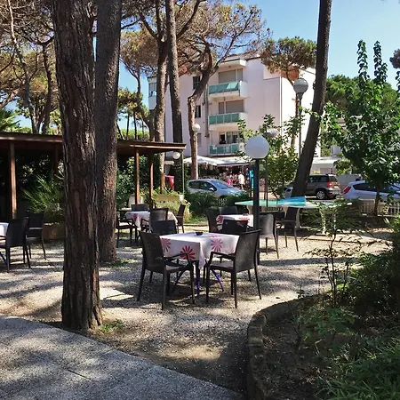 Promenade Simple Hotel Milano Marittima