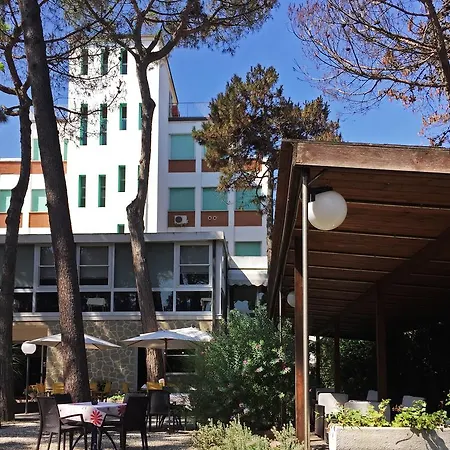 Promenade Simple Hotel Milano Marittima